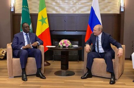 AFRIQUE-RUSSIE : CRISE DU BLÉ ET ENGRAIS EN AFRIQUE MACKY SALL A ÉCHANGÉ FACE À FACE AVEC POUTINE