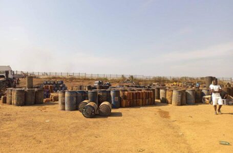 RDC-SONGOLOLO: CONTROLE PARLEMENTAIRE DANS UN SITE DE VENTE DE CARBURANT AU MARCHÉ DE LUFU
