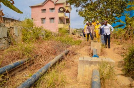 RDC – MATADI : LE MINISTRE PROVINCIAL DES HYDROCARBURES PATRICK YAYA VA EN GUERRE CONTRE LES CONSTRUCTION ANARCHIQUE PRÈS DES PIPELINES