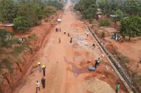 RDC-KASAÏ ORIENTAL : LA ROUTE TATU KANYNDA LONGUE DE 4&rsquo;5 KM EN PLEINE CONSTRUCTION