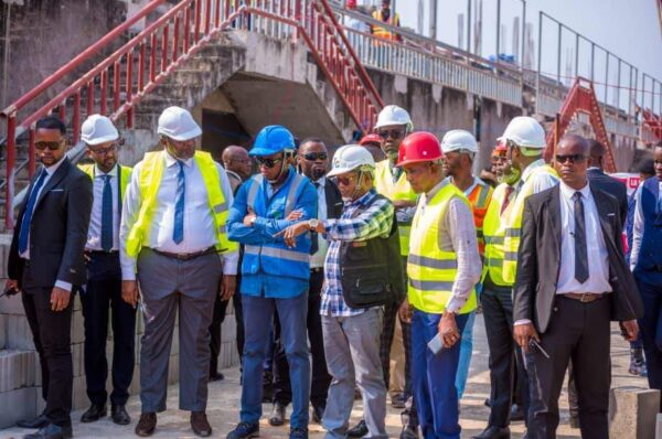 RDC: KONGO CENTRAL : LE GOUVERNEUR GUY BANDU RASSURE POUR LA FIN DES TRAVAUX DU STADE LUMUMBA EN 2023