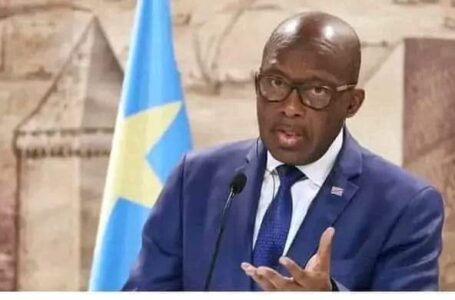 PRÉSIDENTIELLE 2023 EN RDC : CHRISTOPHE LUTUNDULA MINISTRE DES AFFAIRES ÉTRANGÈRES QUITTE MOÏSE KATUMBI