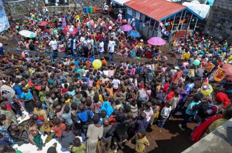 Nord kivu: La Fondation la colombe de Madame Hamida Kamerhe a partagé un repas de Noël au camp des déplacés