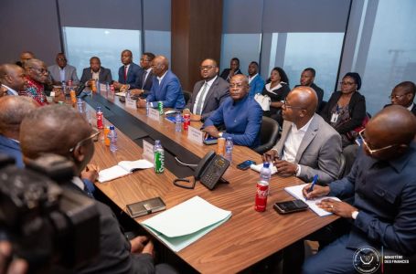 Menace de greve des medecins le ministre des finances rassure un décaissements en urgence