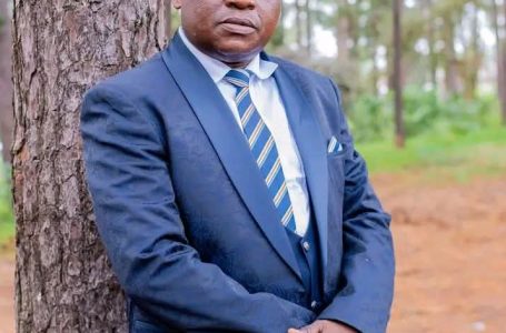 Entre Littérature , Engagement politique et defis de l&rsquo;édition en Republique Democratique du Congo,  Maitre Jean Claude Nzuzi Mbonga écrivain et chercheur répond à nos questions